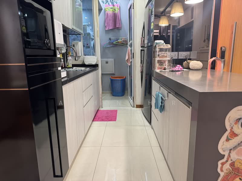 Waterview, 91 Tampines Avenue 1, 2 Bedrooms, 786 sqft, Condominium For Sale, by Anthony Hor, 500064153 - Kitchen - PropertyGuru.com.sg