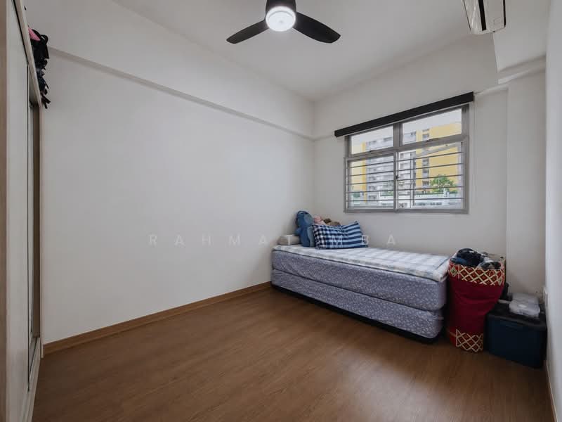 409A Northshore Drive, 409A Northshore Drive, 2 Bedrooms, 721 sqft, HDB Flat For Sale, by Rahmat MBA, 500064163 - Bedroom - PropertyGuru.com.sg