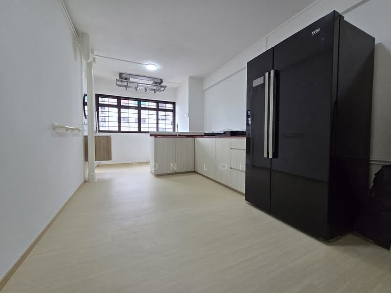 124 Bedok North Road HDB Flat For Sale at S$ 440,000 | PropertyGuru Singapore - Kitchen