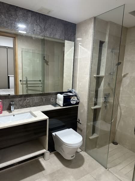 Commonwealth Towers, 230 Commonwealth Avenue, 1 Bedroom, 441 sqft, Condominium For Rent, by Clyde Wang, 500064180 - Bathroom - PropertyGuru.com.sg