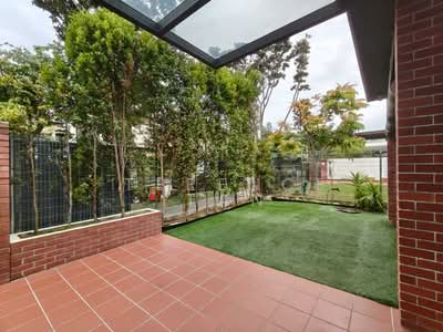 For Sale - Super charming ! 1 km to Pei Hwa & MGS ! Mins' walk to MRT!