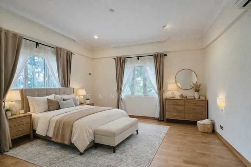 Frankel/ Siglap Huge Semi 4+2, , 4 Bedrooms, 4,650 sqft, Detached House For Rent, by Susan Prior, 500064193 - Bedroom - PropertyGuru.com.sg