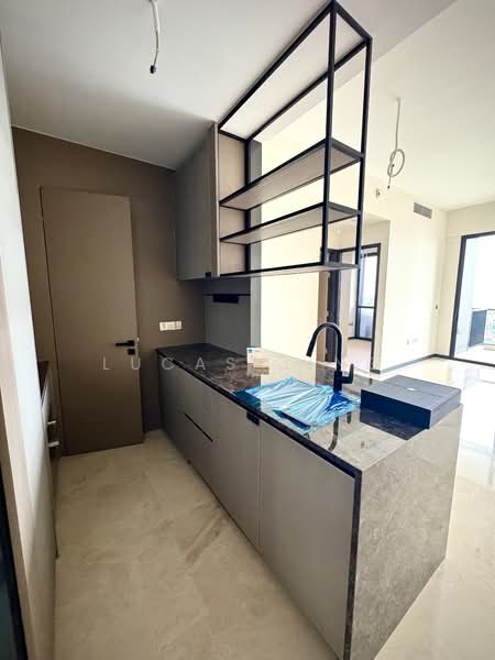 Perfect Ten, 323 Bukit Timah Road, 2 Bedrooms, 797 sqft, Condominium For Rent, by Lucas Jing, 500064206 - Kitchen - PropertyGuru.com.sg