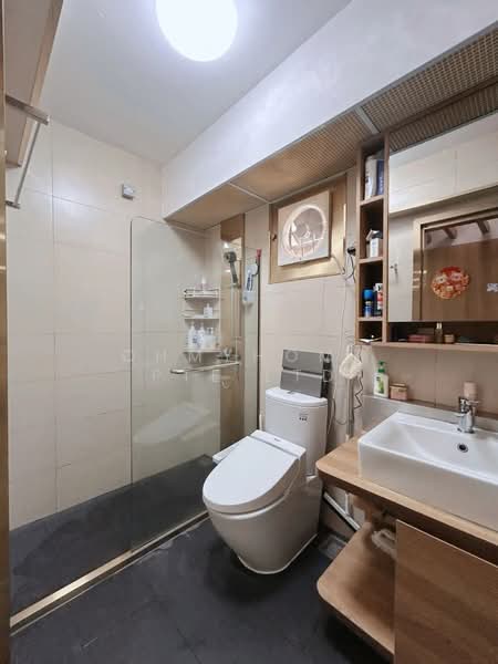 489B Choa Chu Kang Avenue 5 HDB Flat For Sale at S$ 730,000 | PropertyGuru Singapore - Bathroom