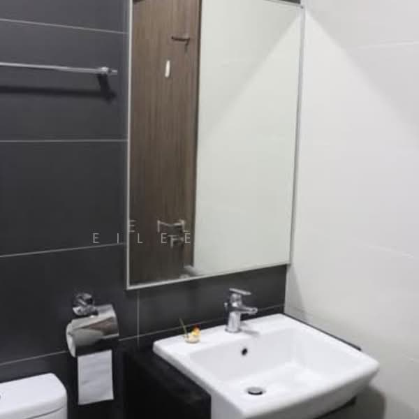 Suites @ East Coast, 171 Upper East Coast Road, 1 Bedroom, 377 sqft, Condominium For Rent, by Eileen Tan, 500064267 - Bathroom - PropertyGuru.com.sg