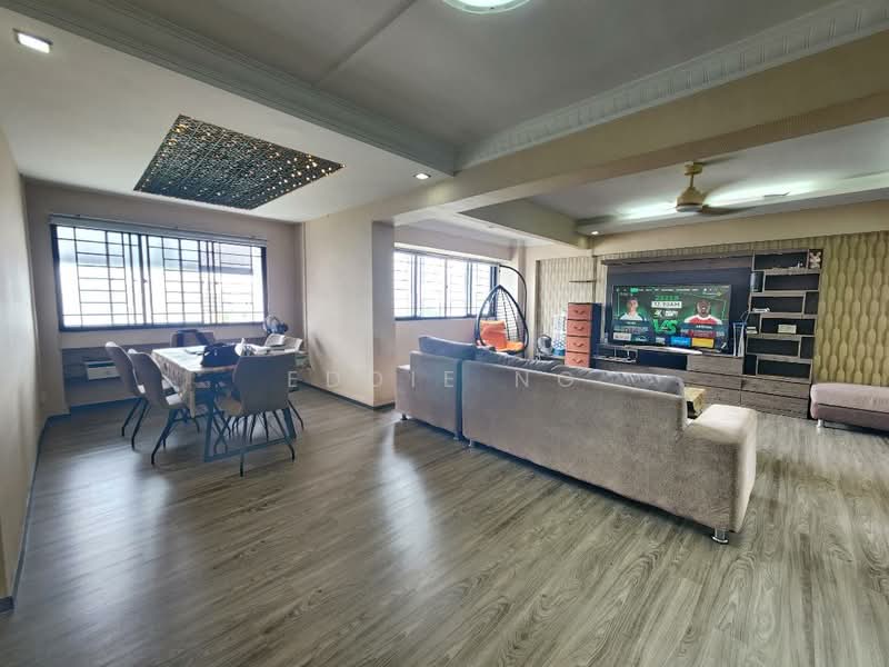754 Woodlands Circle HDB Flat For Sale at S$ 728,000 | PropertyGuru Singapore - Living Room