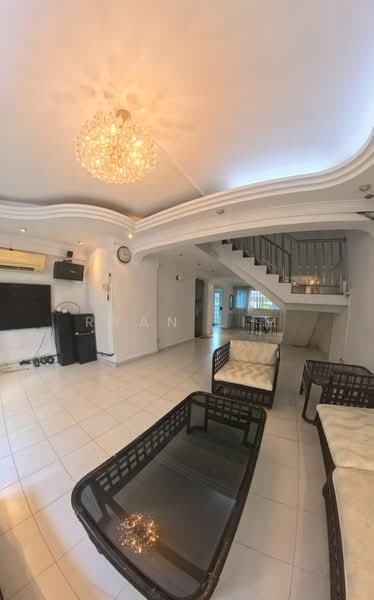 337 Jurong East Avenue 1, 337 Jurong East Avenue 1, 3 Bedrooms, 1,582 sqft, HDB Flat For Rent, by Ryan Lim, 500064270 - Living Room - PropertyGuru.com.sg