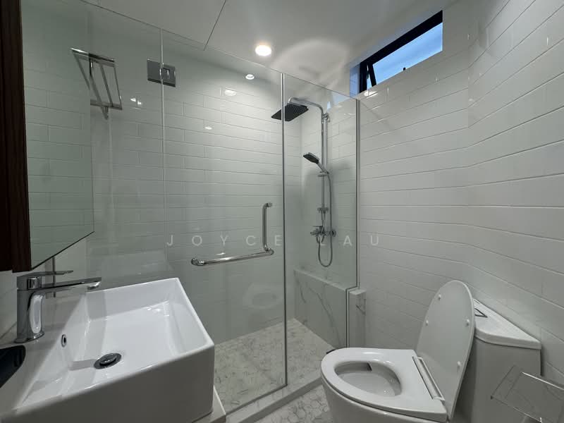 Elizabeth Heights, 57 Cairnhill Road, 4 Bedrooms, 2,519 sqft, Condominium For Rent, by Joyce Lau, 500064277 - Bathroom - PropertyGuru.com.sg