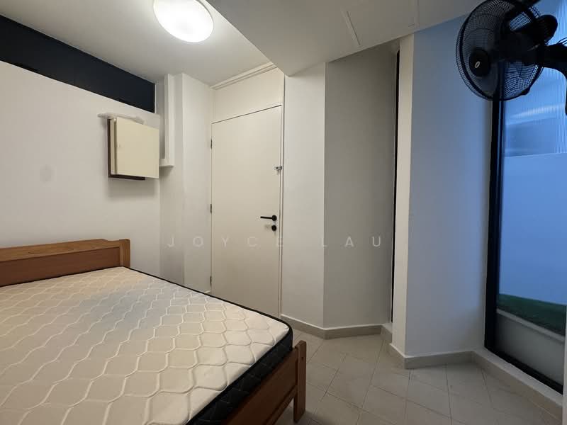 Elizabeth Heights, 57 Cairnhill Road, 4 Bedrooms, 2,519 sqft, Condominium For Rent, by Joyce Lau, 500064277 - Maid room - PropertyGuru.com.sg