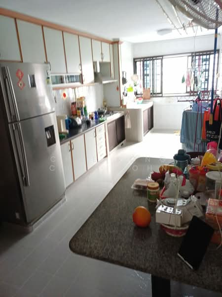 601 Clementi West Street 1 HDB Flat For Sale at S$ 590,000 | PropertyGuru Singapore - Kitchen
