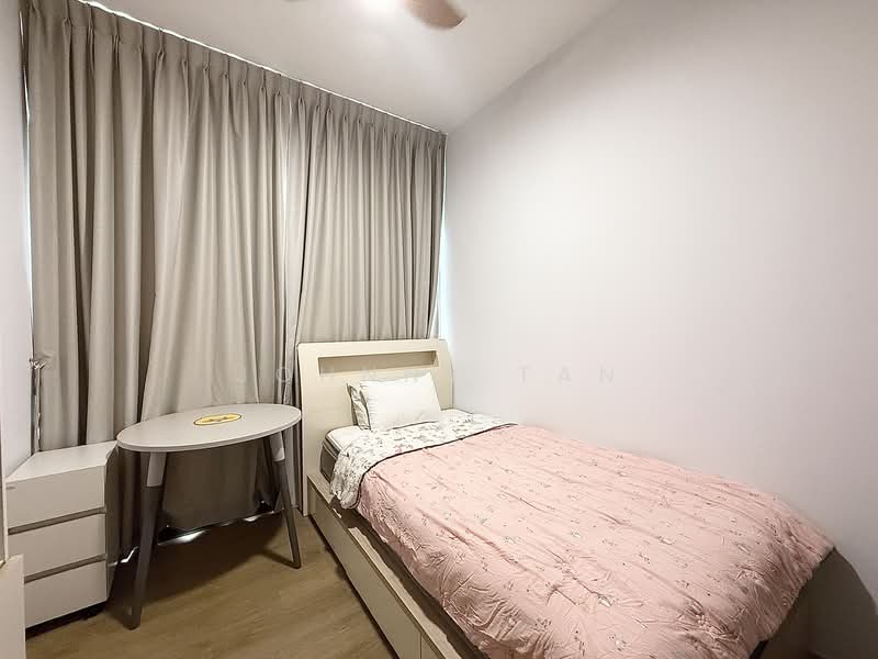 Dairy Farm Residences Condominium For Sale at S$ 2,150,000 | PropertyGuru Singapore - Bedroom