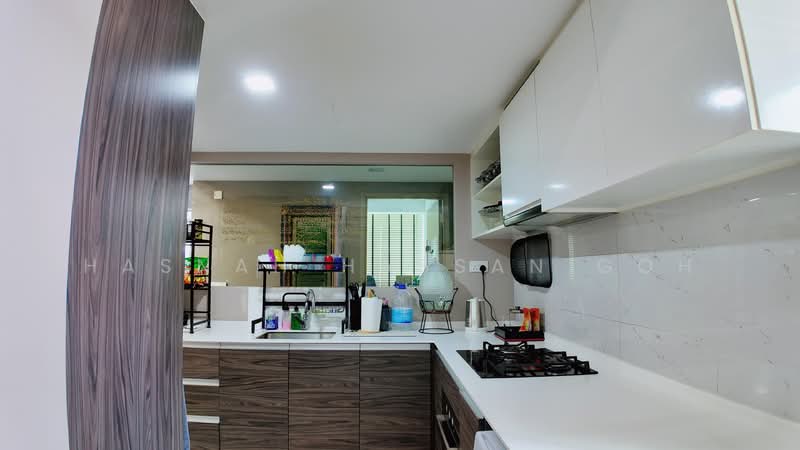 The Terrace Executive Condominium For Sale at S$ 1,888,000 | PropertyGuru Singapore - Kitchen