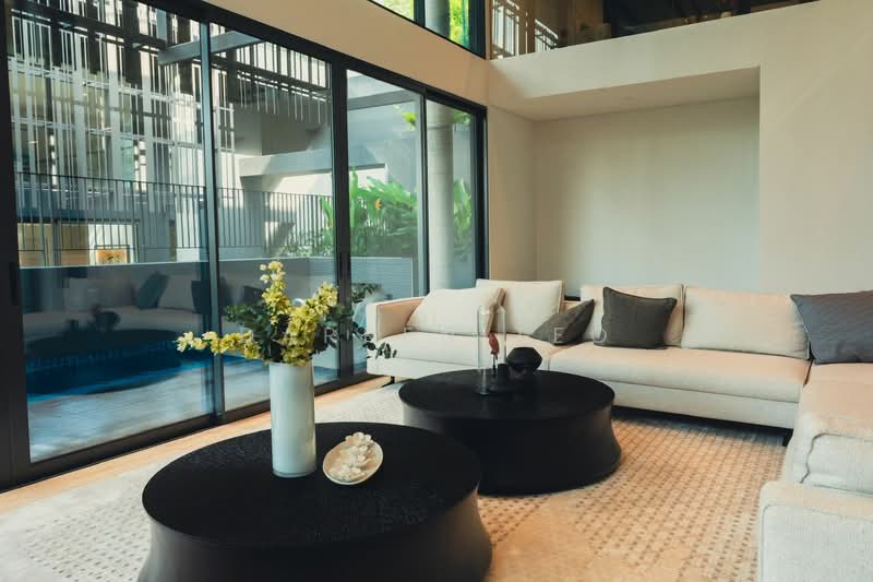 ❤️ Brand New Designer Bungalow Near Bukit Timah Plaza ❤️, , 5 Bedrooms, 11,500 sqft, Detached House For Rent, by Darren Teo, 500064329 - Living Room - PropertyGuru.com.sg