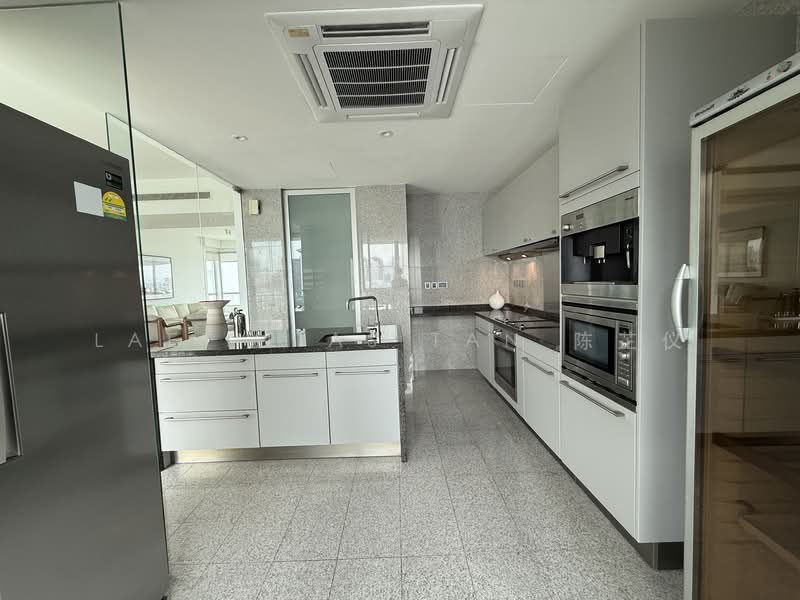 Draycott Eight Condominium For Sale at S$ 6,320,520 | PropertyGuru Singapore - Kitchen
