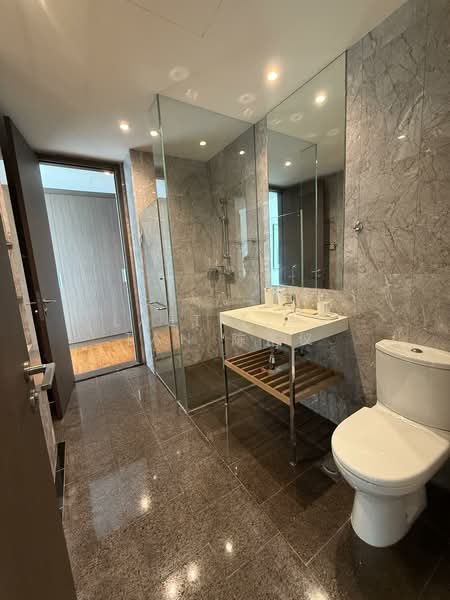 Draycott Eight Condominium For Sale at S$ 6,320,520 | PropertyGuru Singapore - Bathroom