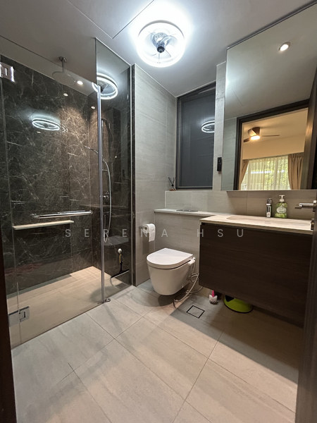 Pasir Ris 8, 14 Pasir Ris Drive 8, 2 Bedrooms, 775 sqft, Condominium For Rent, by Serena Hsu, 500064349 - Master Bathroom - PropertyGuru.com.sg