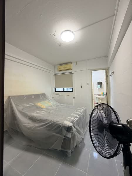 23 Saint George's Road HDB Flat For Sale at S$ 538,000 | PropertyGuru Singapore - Bedroom