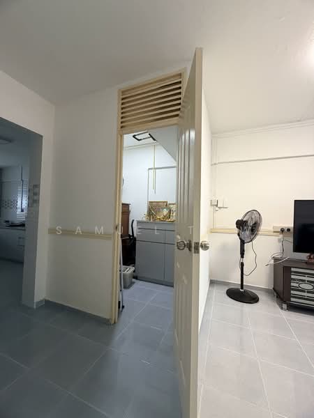 23 Saint George's Road HDB Flat For Sale at S$ 538,000 | PropertyGuru Singapore - Entrance