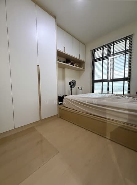 415A Northshore Drive HDB Flat For Sale at S$ 1,100,000 | PropertyGuru Singapore - Bedroom