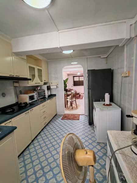 2 Dover Road, 2 Dover Road, 2 Bedrooms, 700 sqft, HDB Flat For Rent, by Eunice Lim, 500064376 - Kitchen - PropertyGuru.com.sg