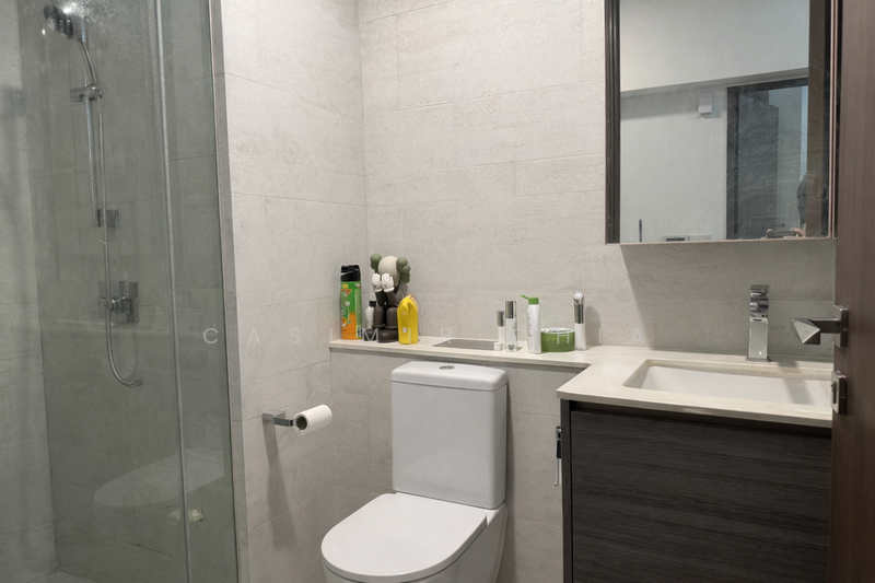 Royalgreen Condominium For Sale at S$ 1,999,999 | PropertyGuru Singapore - Bathroom