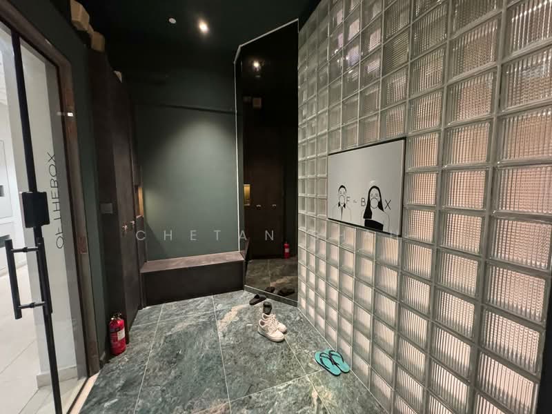 CT Hub 2, 114 Lavender Street, 1,600 sqft, Light Industrial (B1) For Rent, by Chetan Shah, 500064435 - Entrance - CommercialGuru.com.sg