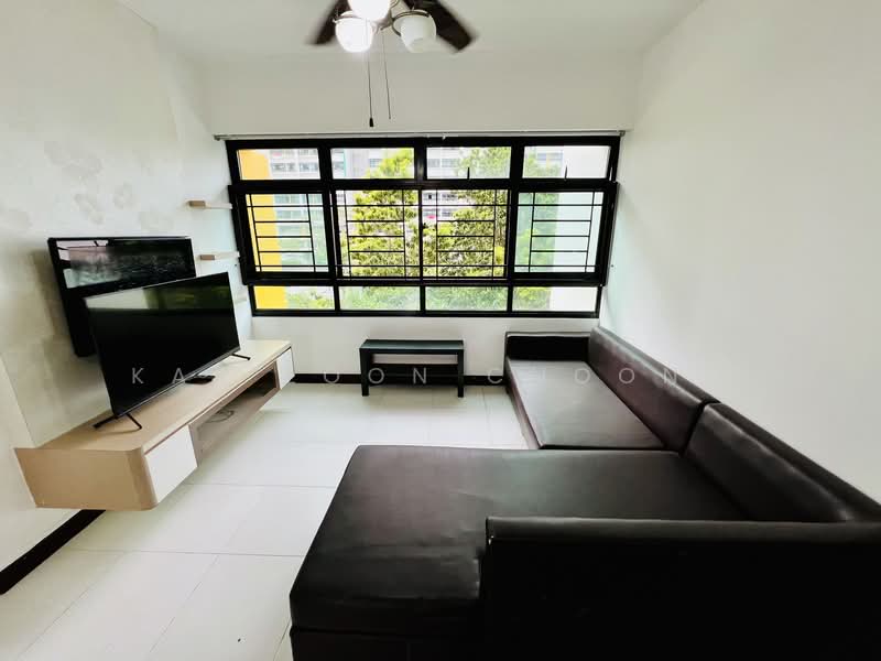 441A Fernvale Road HDB Flat For Sale at S$ 630,000 | PropertyGuru Singapore - Living Room
