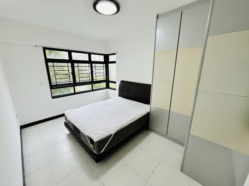 441A Fernvale Road HDB Flat For Sale at S$ 630,000 | PropertyGuru Singapore - Master Bedroom