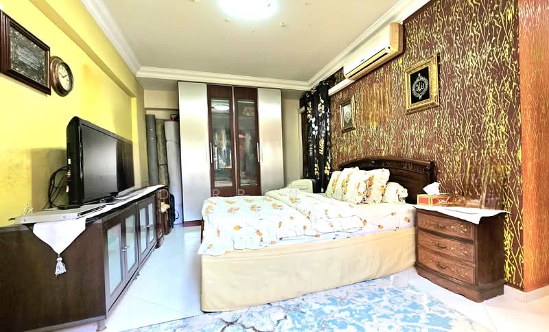 589C Montreal Drive HDB Flat For Sale at S$ 629,888 | PropertyGuru Singapore - Bedroom