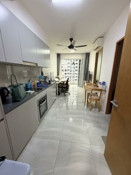 High Park Residences Condominium For Sale at S$ 800,000 | PropertyGuru Singapore - Kitchen
