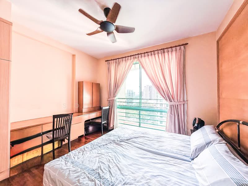 Hazel Park Condo Condominium For Sale at S$ 2,700,000 | PropertyGuru Singapore - Master Ensuite