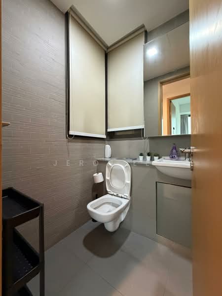 Skyline Residences, 608 Telok Blangah Road, Room Rental, 155 sqft, Condominium For Rent, by Jeron Lee, 500064466 - Bathroom - PropertyGuru.com.sg