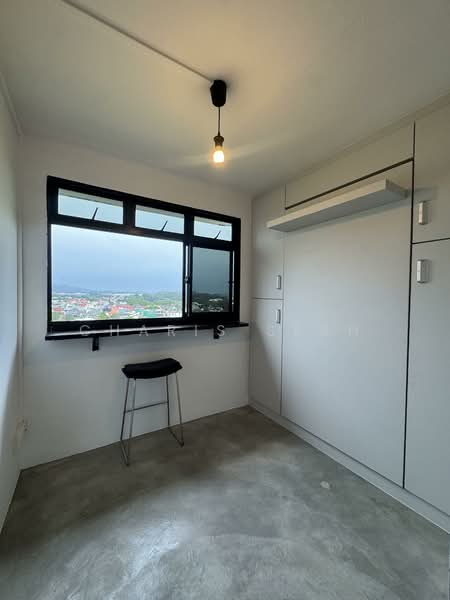4 Ghim Moh Road, 4 Ghim Moh Road, 2 Bedrooms, 700 sqft, HDB Flat For Rent, by Charis Seah, 500064478 - Utility room with a view  - PropertyGuru.com.sg