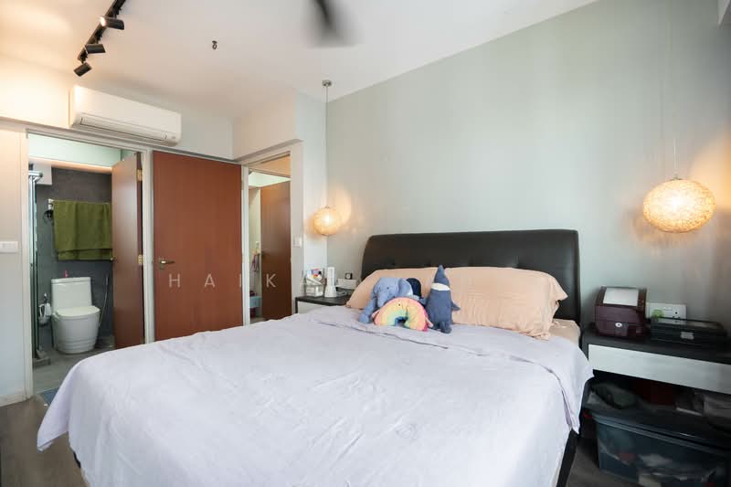 131B Lorong 1 Toa Payoh HDB Flat For Sale at S$ 850,000 | PropertyGuru Singapore - Bedroom