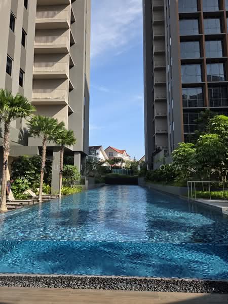 AMO Residence Condominium For Sale at S$ 1,499,999 | PropertyGuru Singapore - Swimming Pool