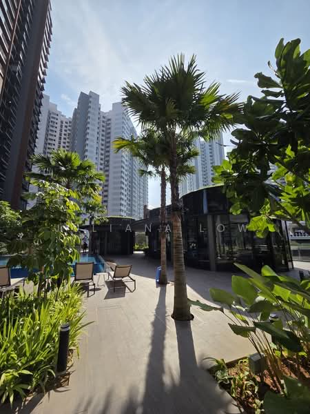 AMO Residence Condominium For Sale at S$ 1,499,999 | PropertyGuru Singapore - Function Room