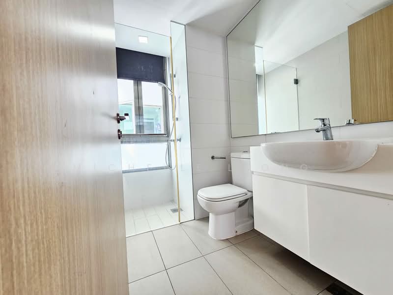 Ripple Bay, 4 Pasir Ris Link, 2 Bedrooms, 797 sqft, Condominium For Rent, by Michelle Leong, 500064509 - Bathroom - PropertyGuru.com.sg