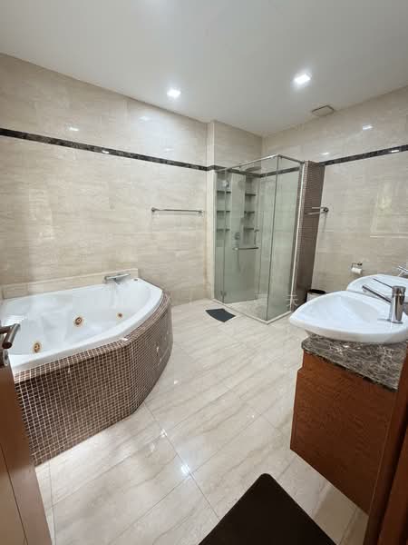 Dalvey Villas, 10 Dalvey Estate, 7 Bedrooms, 12,511 sqft, Good Class Bungalow For Rent, by Ben XIA 夏天鹏, 500064510 - Bathroom - PropertyGuru.com.sg