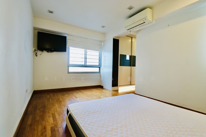 303B Punggol Central, 303B Punggol Central, 3 Bedrooms, 1,001 sqft, HDB Flat For Rent, by Alice Ng 黄素芳, 500064511 - master bedroom - PropertyGuru.com.sg
