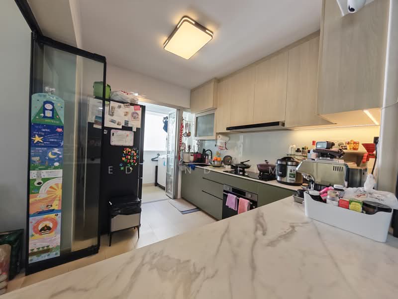 408B Northshore Drive HDB Flat For Sale at S$ 759,000 | PropertyGuru Singapore - Kitchen