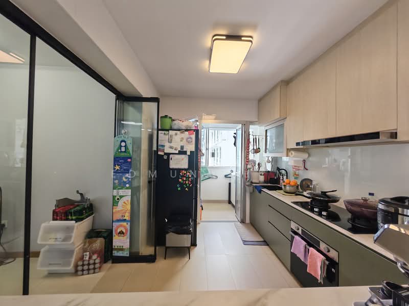 408B Northshore Drive HDB Flat For Sale at S$ 759,000 | PropertyGuru Singapore - Kitchen