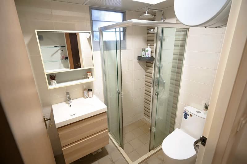 477A Upper Serangoon View HDB Flat For Sale at S$ 789,888 | PropertyGuru Singapore - Bathroom