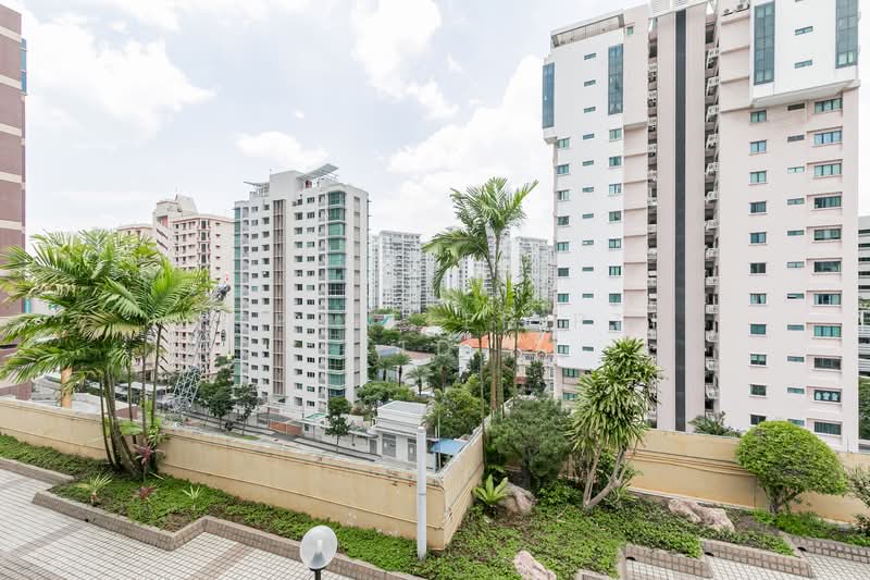 Roxy Square Condominium For Sale at S$ 1,950,000 | PropertyGuru Singapore - Exterior