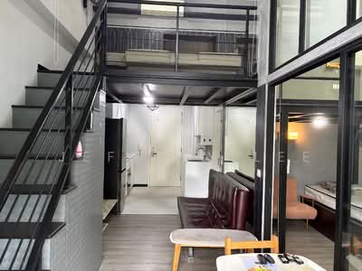 For Rent - The Quinn