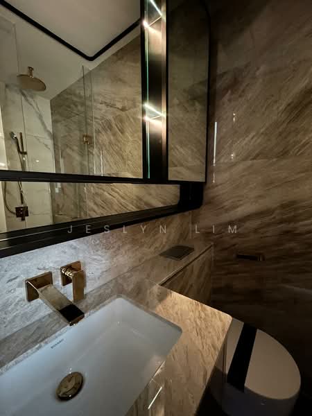 Perfect Ten, 323 Bukit Timah Road, 2 Bedrooms, 786 sqft, Condominium For Rent, by Jeslyn Lim, 500064593 - Bathroom - PropertyGuru.com.sg