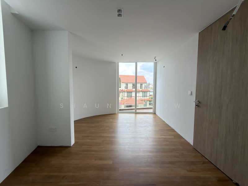 Brand New Freehold Corner Semi-D in Serangoon Gardens ❤️ Move In Now! Semi-Detached House For Sale at S$ 9,500,000 | PropertyGuru Singapore - Walk-In-Wardrobe/Study