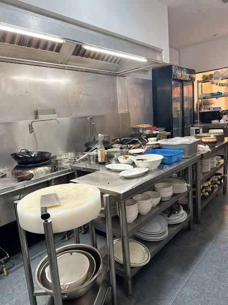 🌟 Geylang Main Road FnB | Main road frontage | near MRT, Geylang road, 1,150 sqft, Food & Beverage For Rent, by Rachel ng, 500064600 - Kitchen - CommercialGuru.com.sg