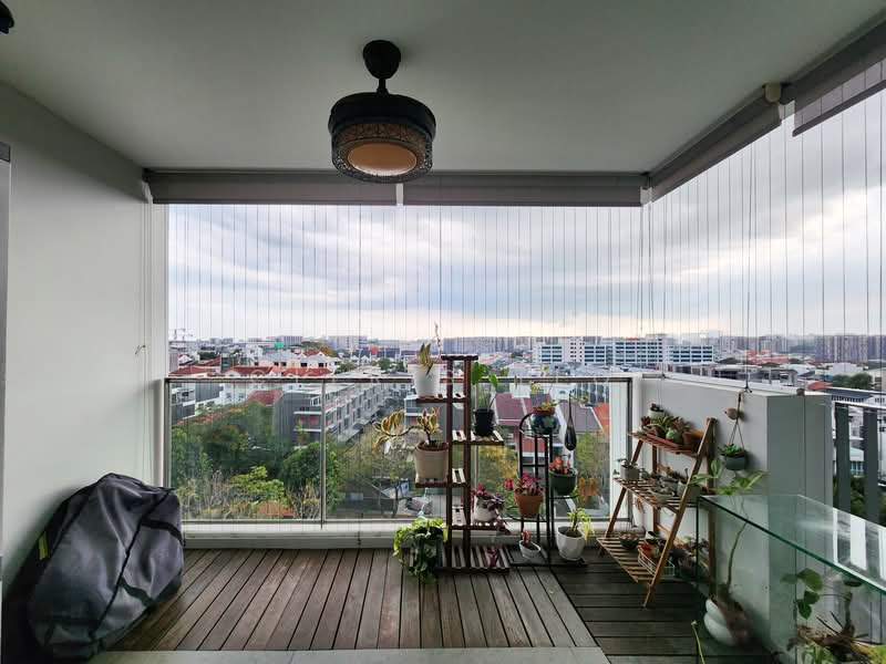 The Minton Condominium For Sale at S$ 2,568,888 | PropertyGuru Singapore - Balcony