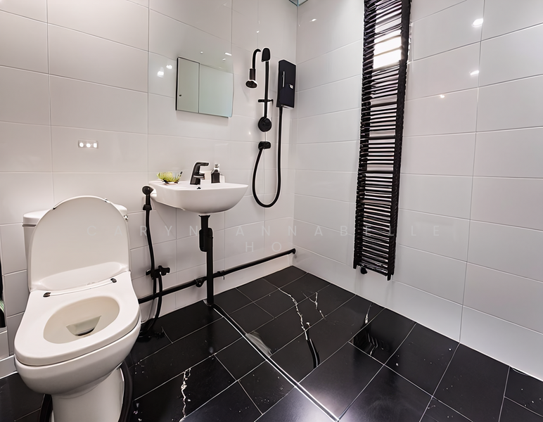 Rare spacious Executive Apartment EA near Woodlands MRT, , 4 Bedrooms, 1,582 sqft, HDB Flat For Sale, by Caryn Annabelle Ho, 500064620 - Bathroom - PropertyGuru.com.sg