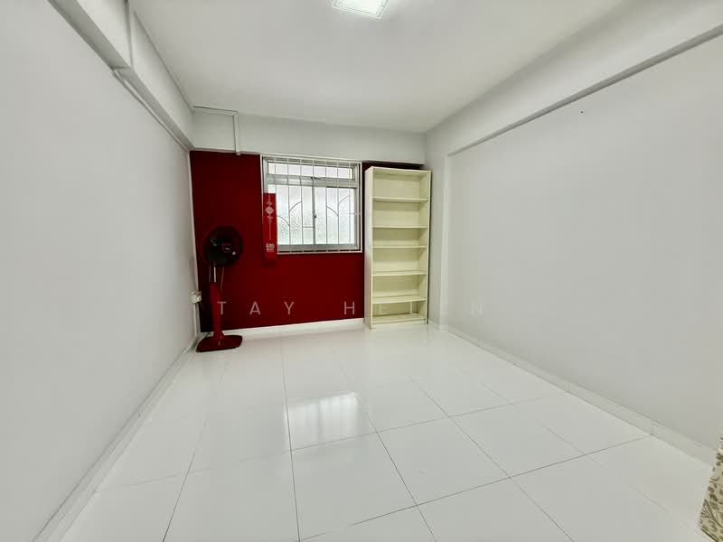 21 Hougang Avenue 3 HDB Flat For Sale at S$ 438,000 | PropertyGuru Singapore - Interior